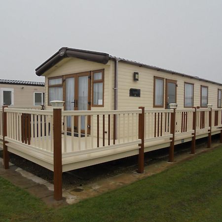 The Grange Ingoldmells: Elan 6 Berth, Central Heated, Wrap Around Decking Экстерьер фото