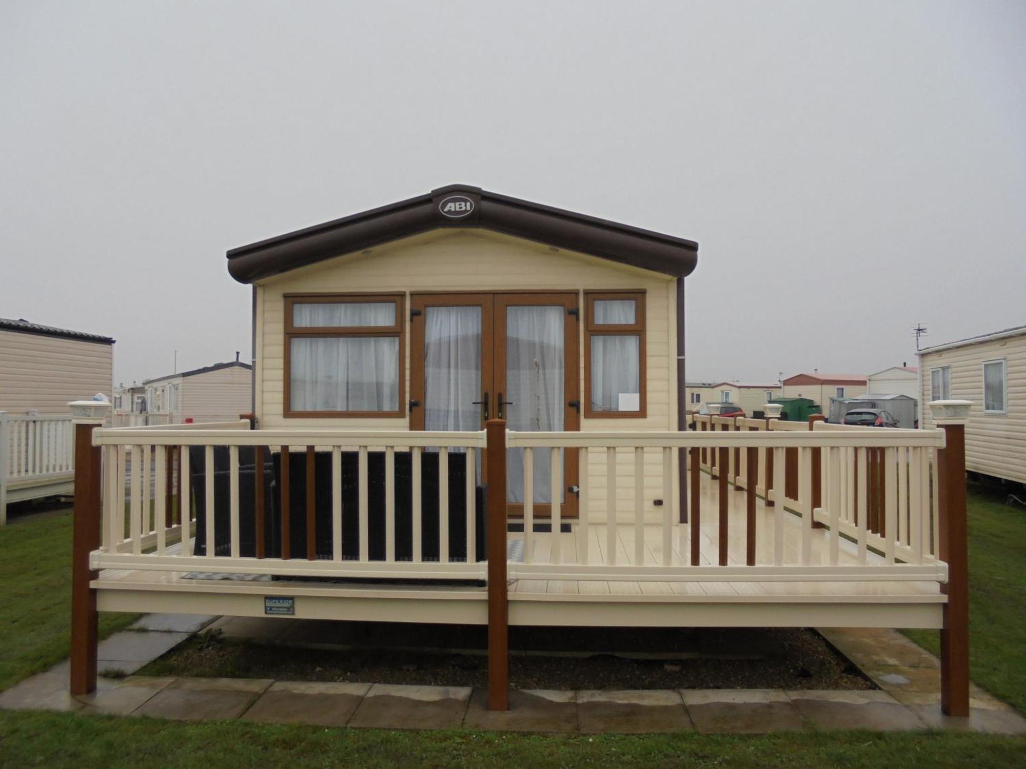 The Grange Ingoldmells: Elan 6 Berth, Central Heated, Wrap Around Decking Экстерьер фото