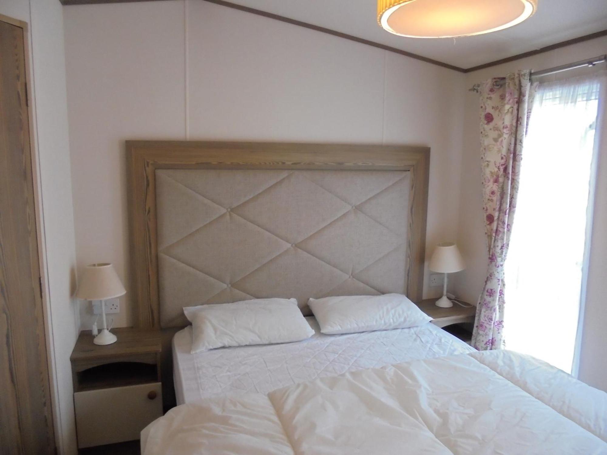 The Grange Ingoldmells: Elan 6 Berth, Central Heated, Wrap Around Decking Экстерьер фото
