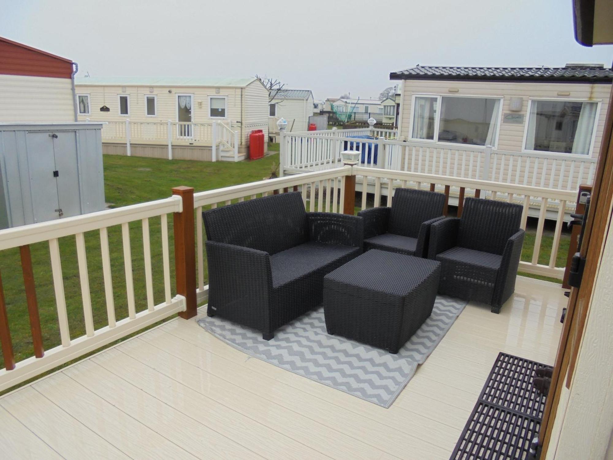 The Grange Ingoldmells: Elan 6 Berth, Central Heated, Wrap Around Decking Экстерьер фото